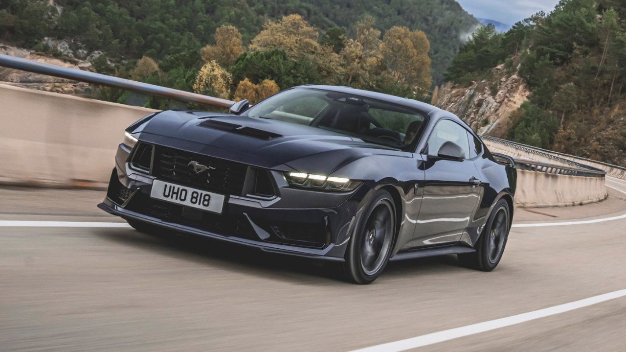 Ford Mustang Dark Horse